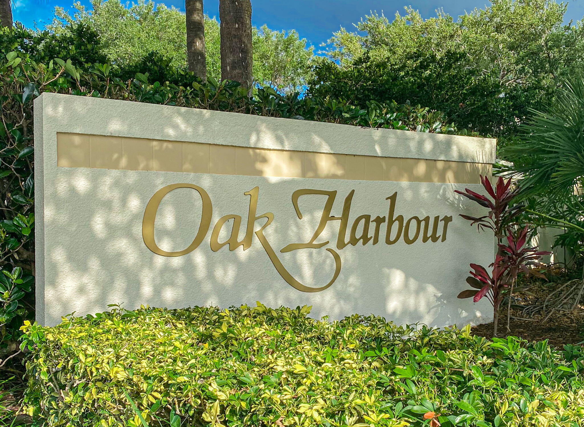318 Oak Harbour Drive 318 Property Photo 52