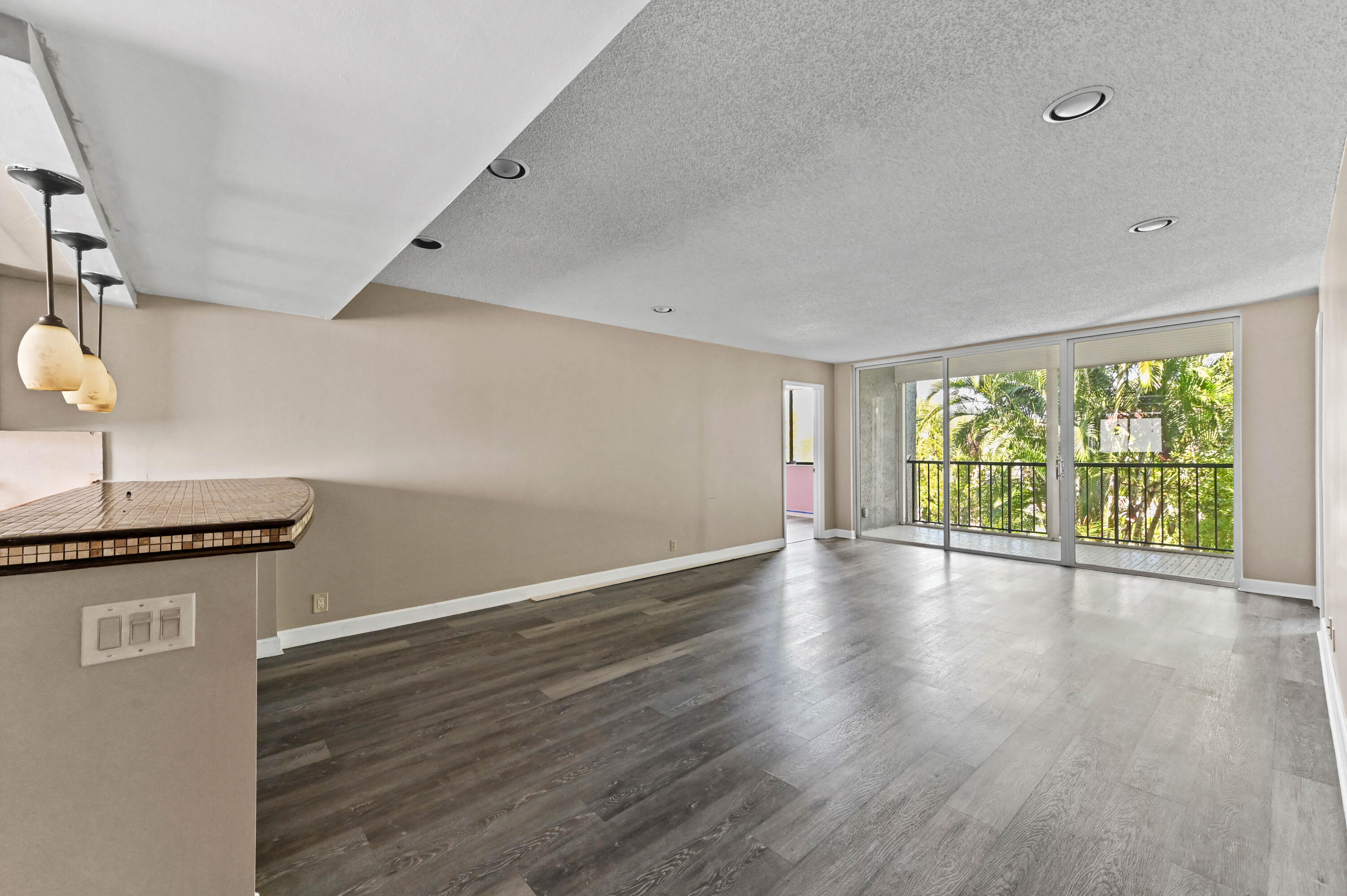 4080 Tivoli Court 202 Property Photo 7