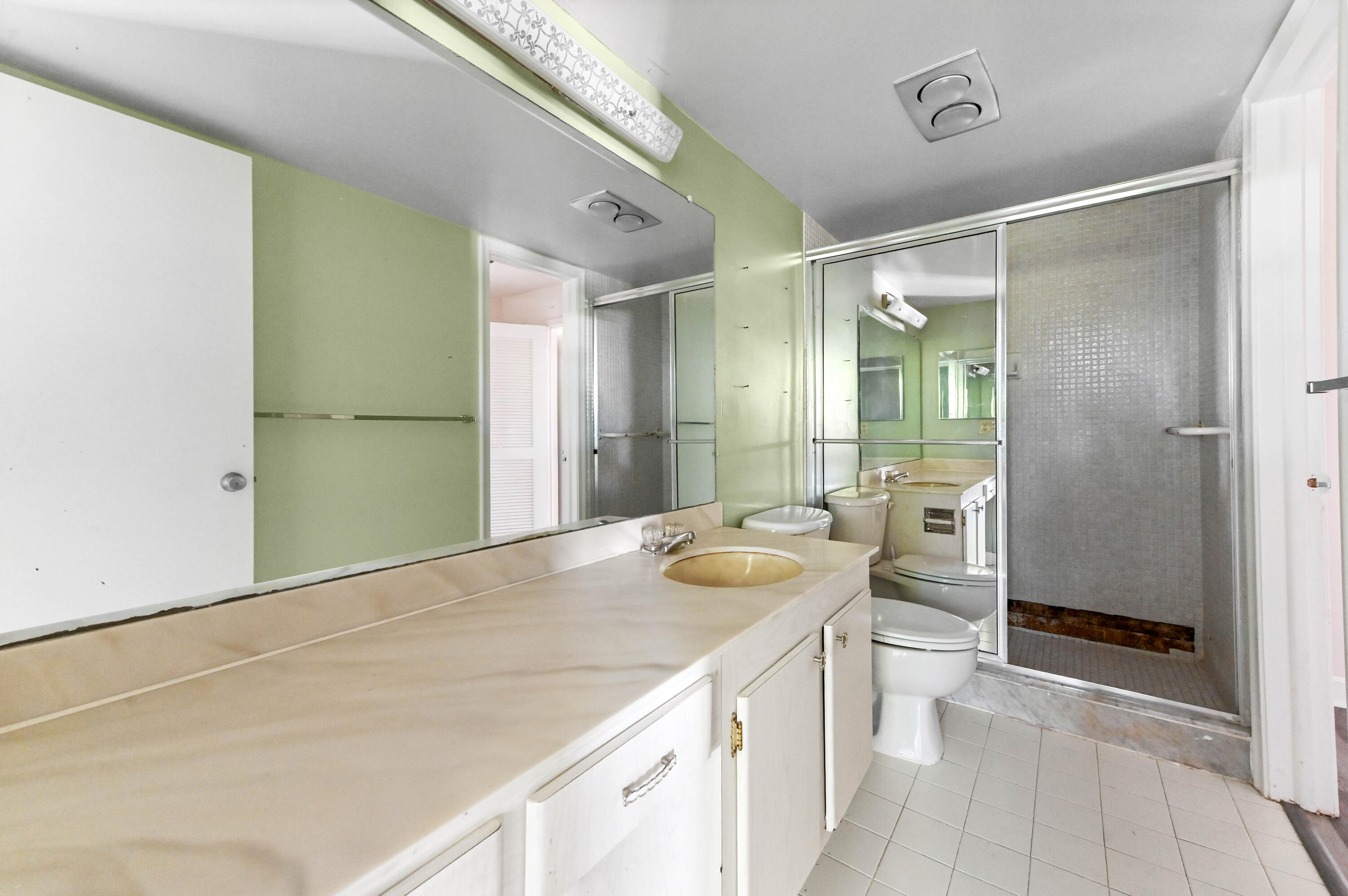 4080 Tivoli Court 202 Property Photo 17