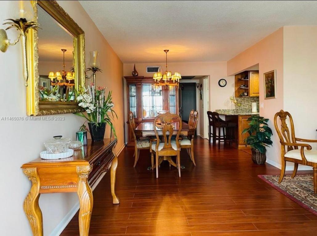 308 Wellington D Property Photo 1