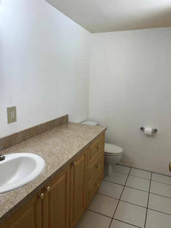 812 Sw 9th Street Circle 103 Property Photo 6