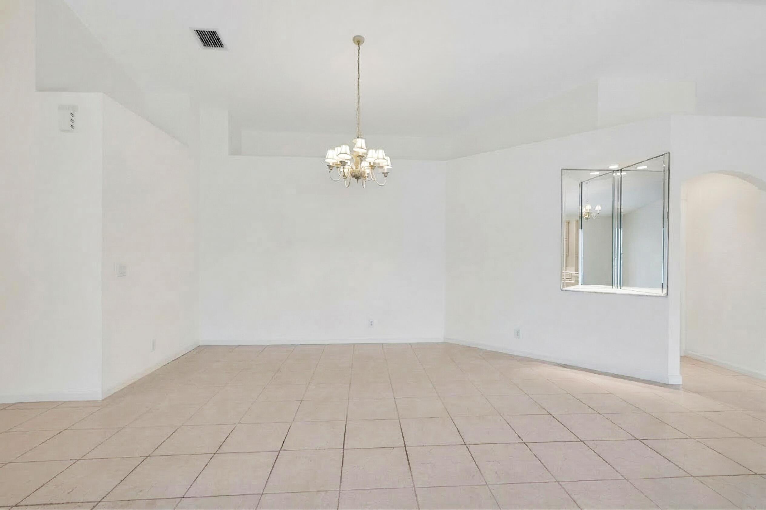 10382 Utopia Circle E Property Photo 5