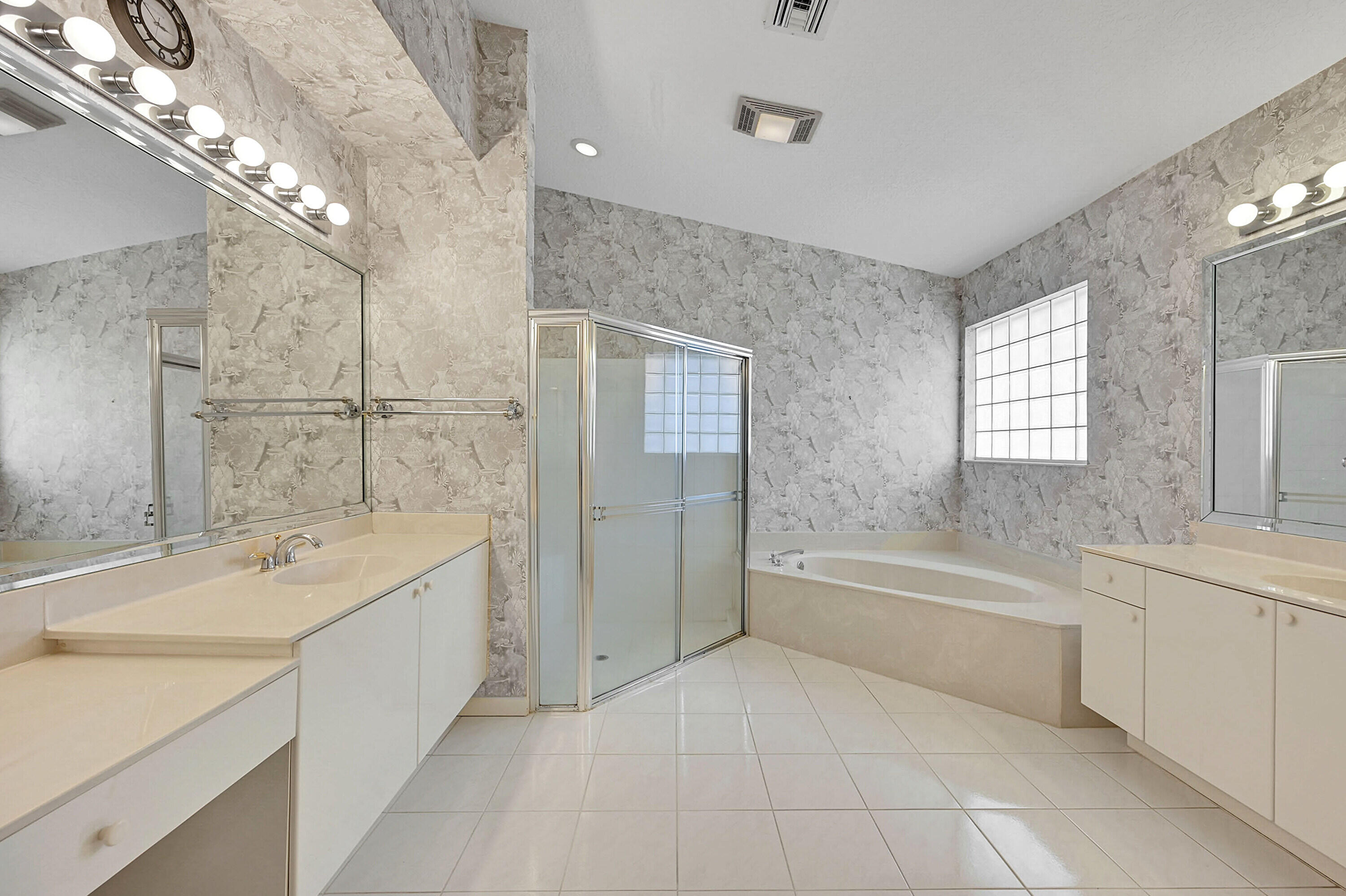 10382 Utopia Circle E Property Photo 16