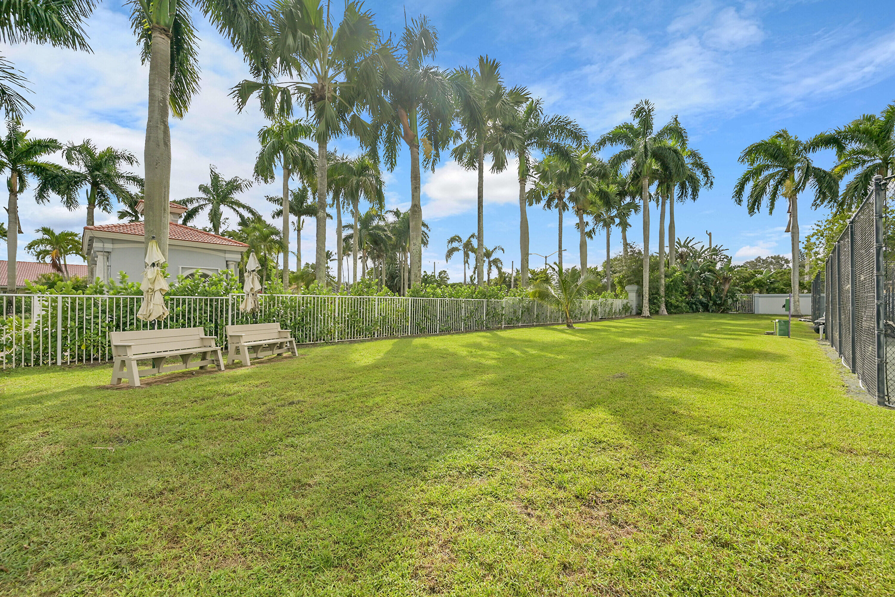 10382 Utopia Circle E Property Photo 41