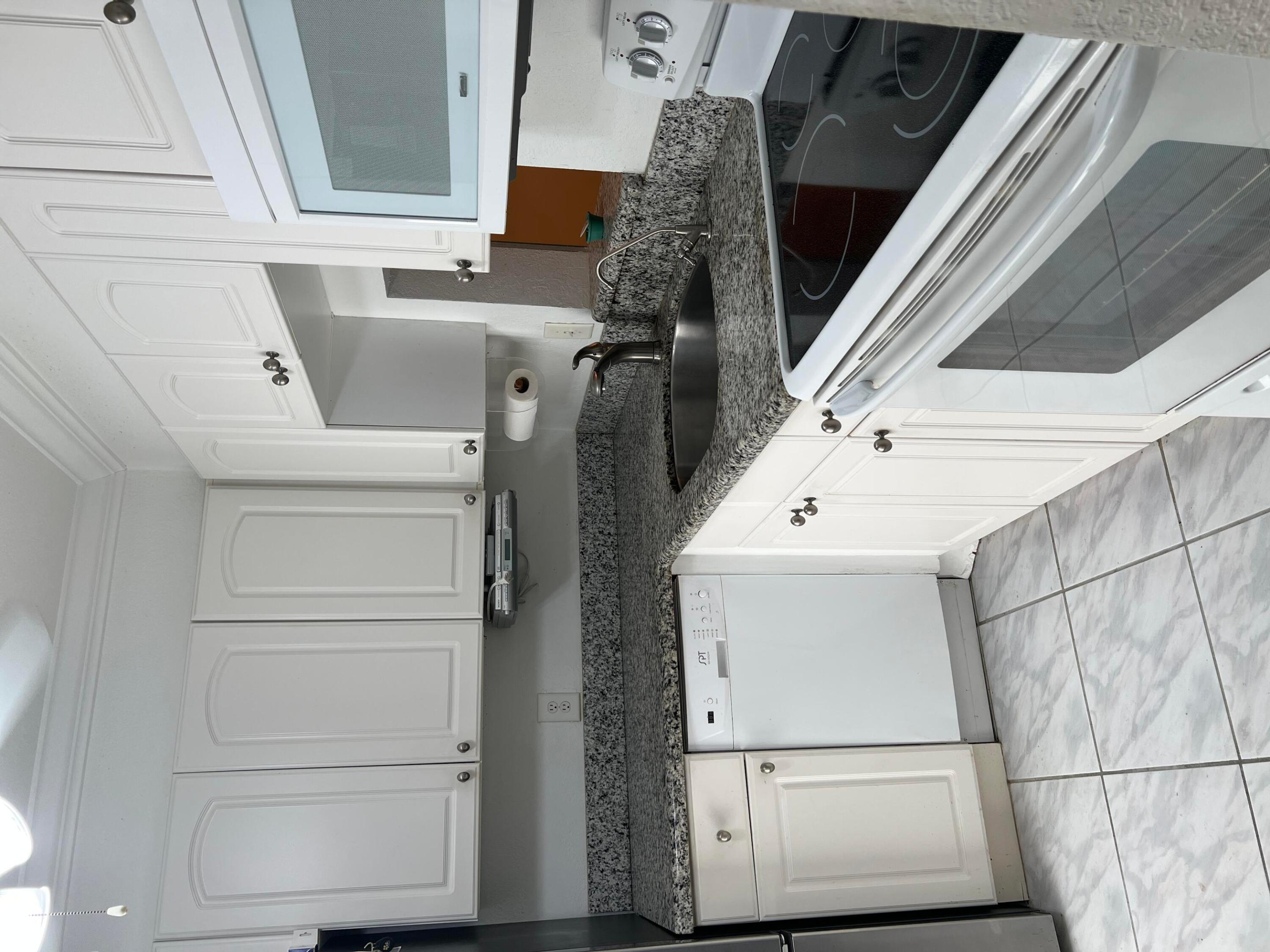 2161 NE 1st Court 102