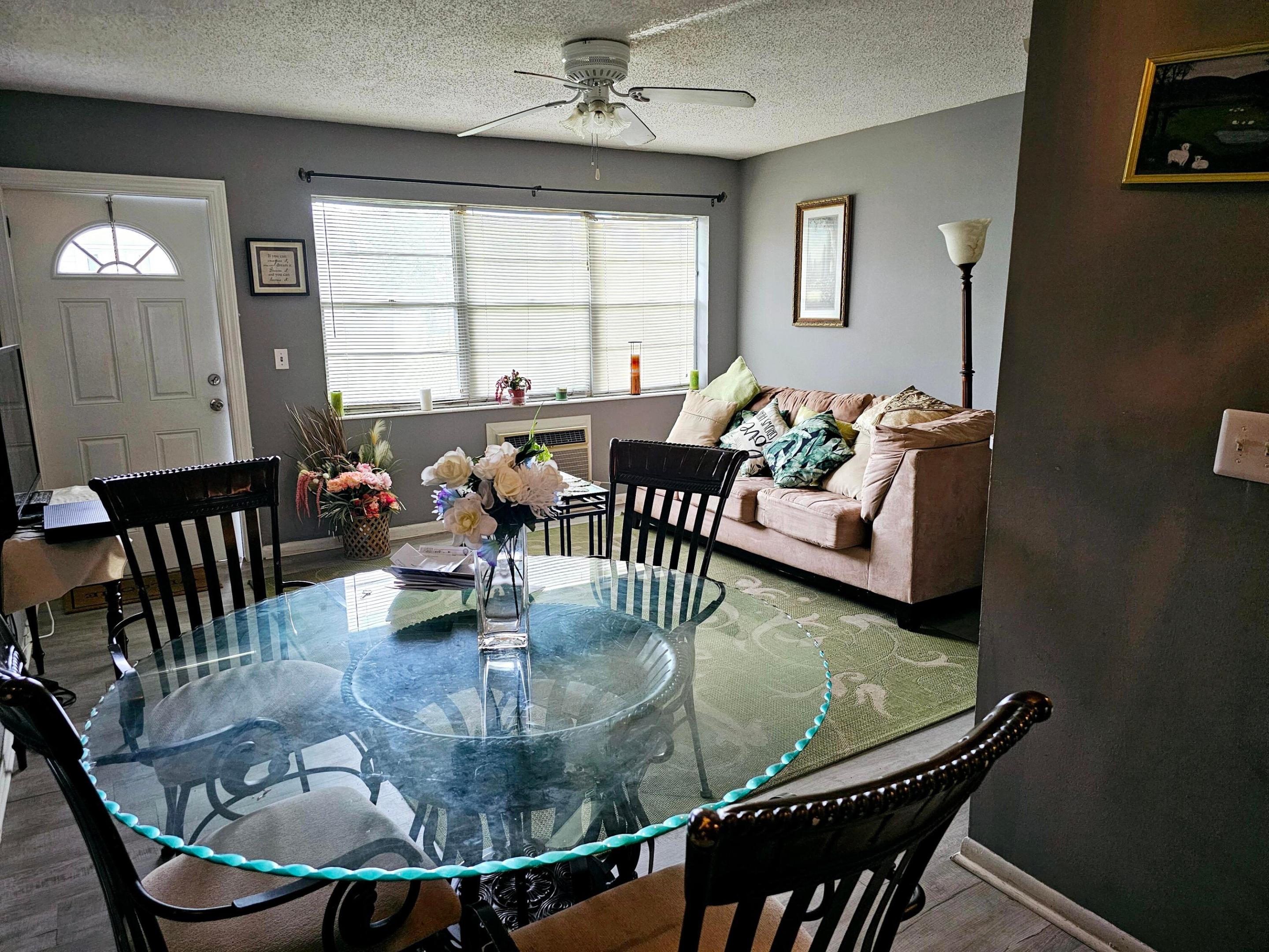 102 Easthampton E Property Photo 3