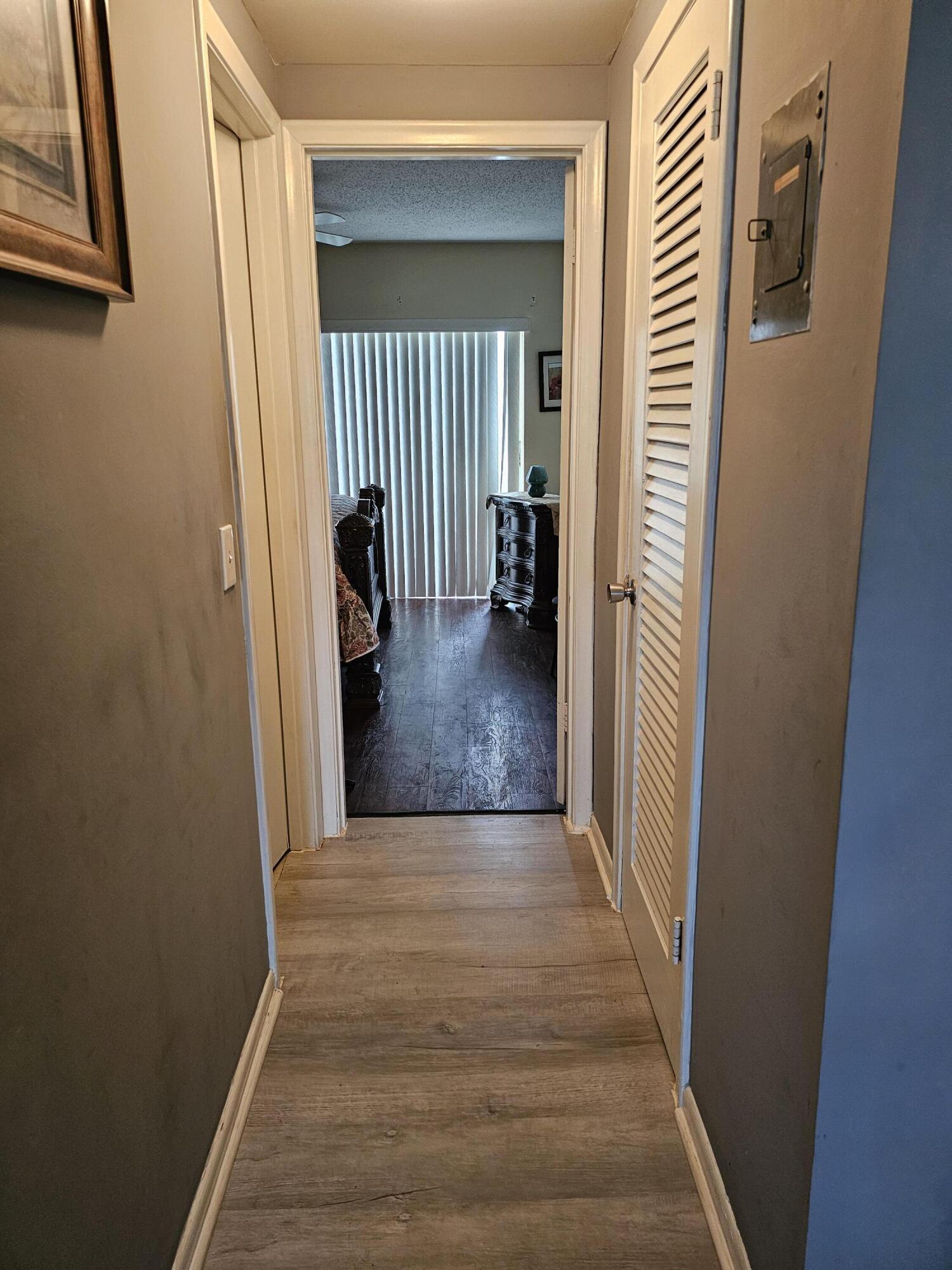 102 Easthampton E Property Photo 6