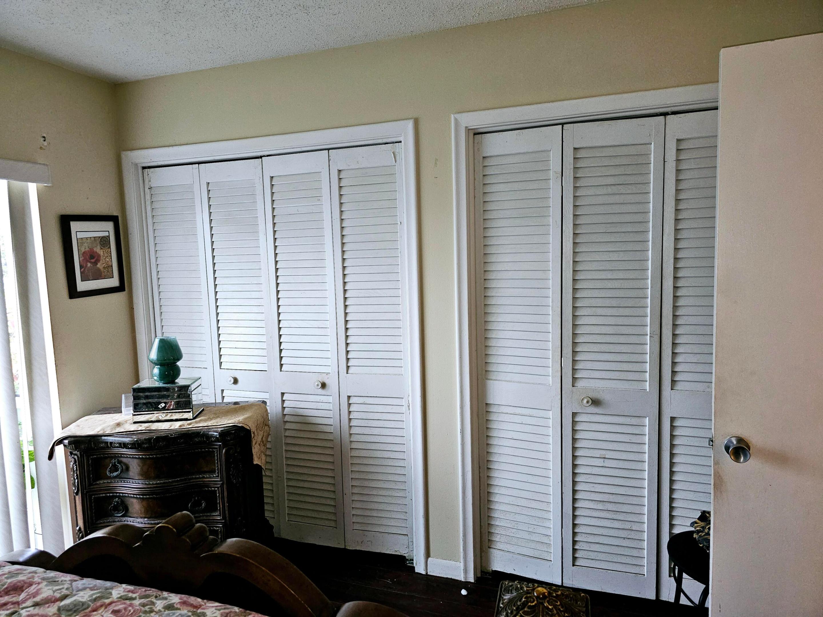 102 Easthampton E Property Photo 12