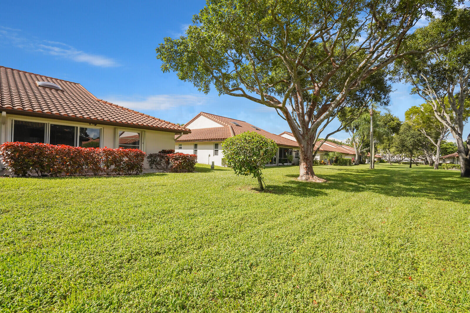 6099 Waldwick Circle Property Photo 47