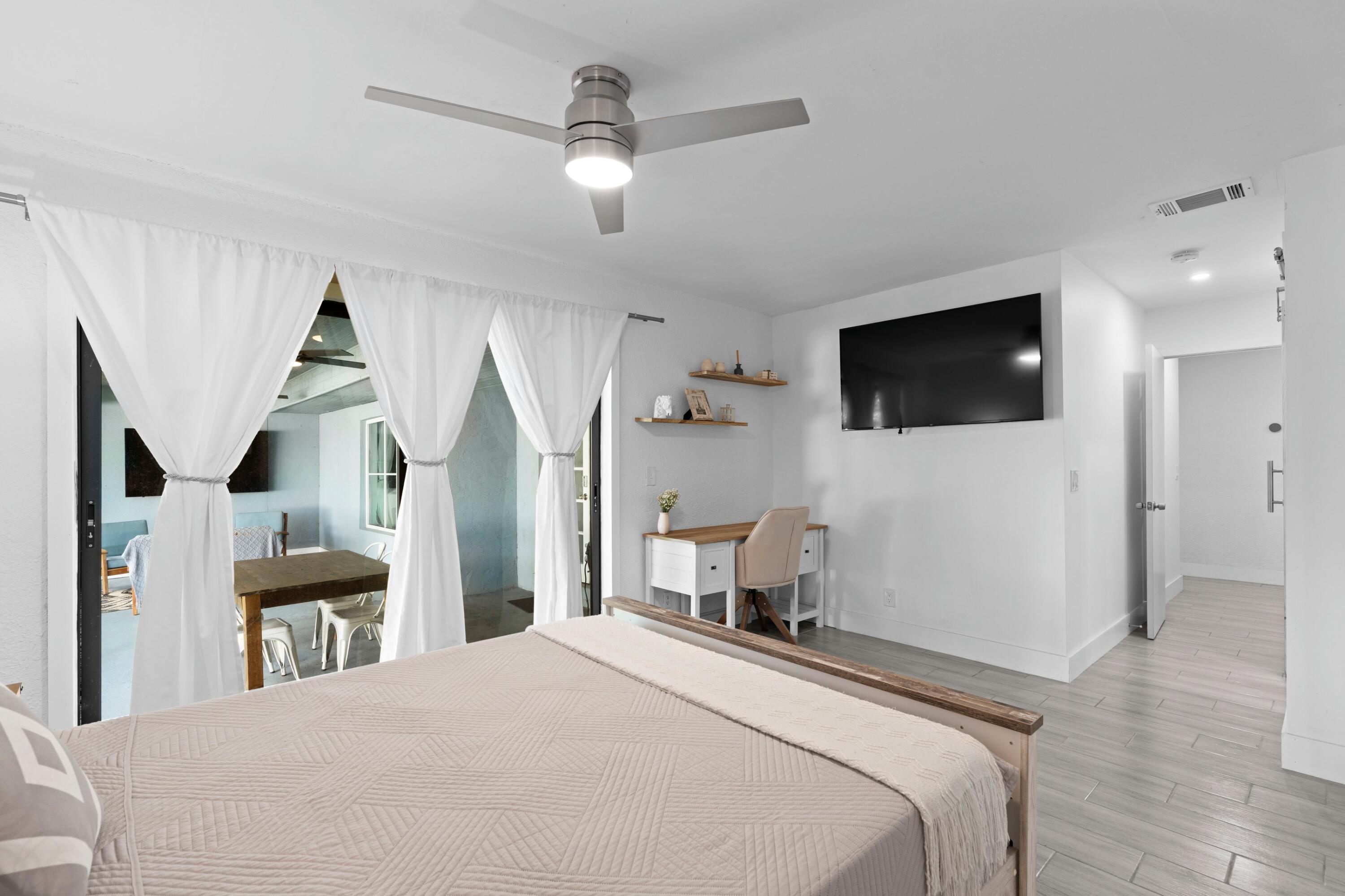5285 Sunrise Boulevard Property Photo 9