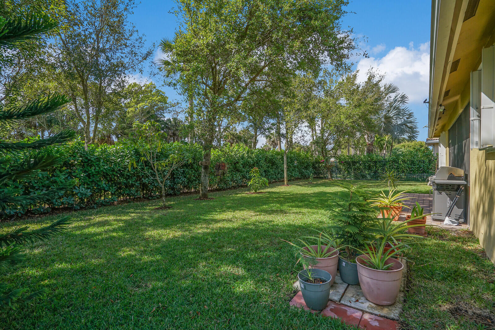9328 Silent Oak Circle Property Photo 33