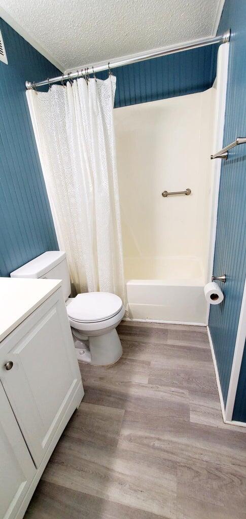560 7th Place Property Photo 19