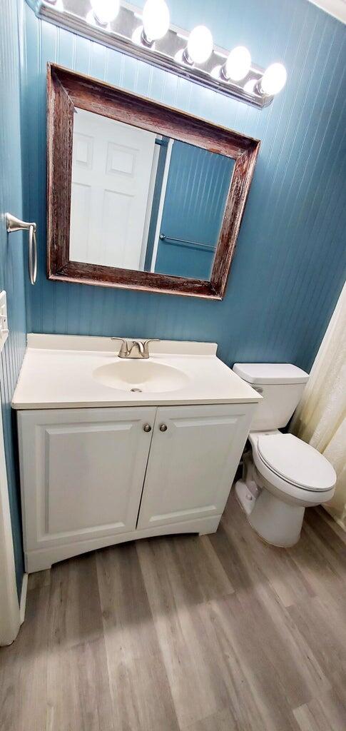 560 7th Place Property Photo 20