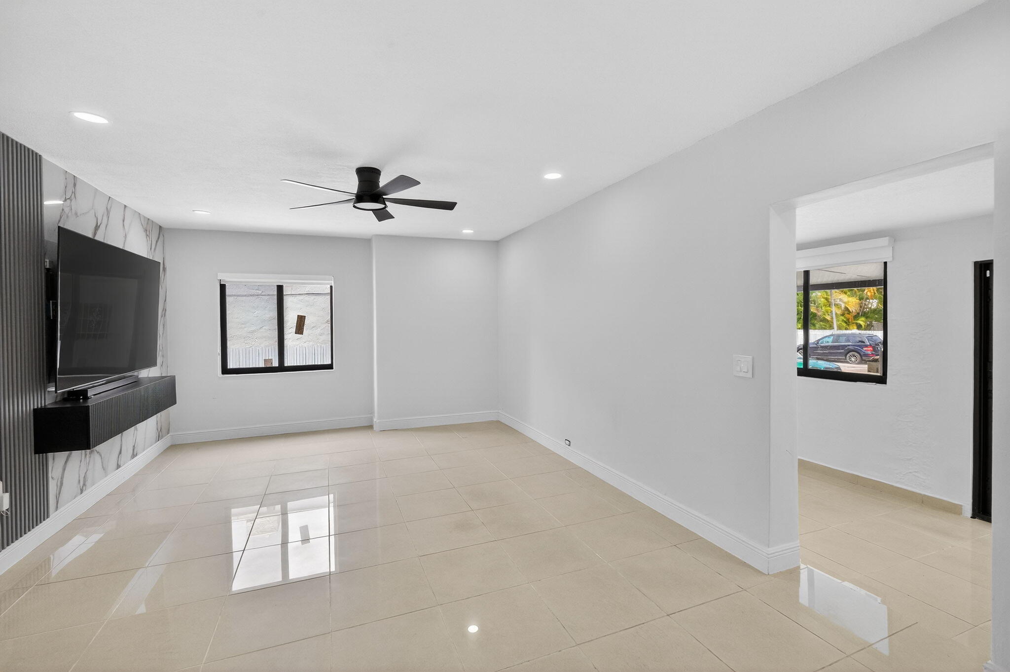 2244 Sw 10th Street Property Photo 13
