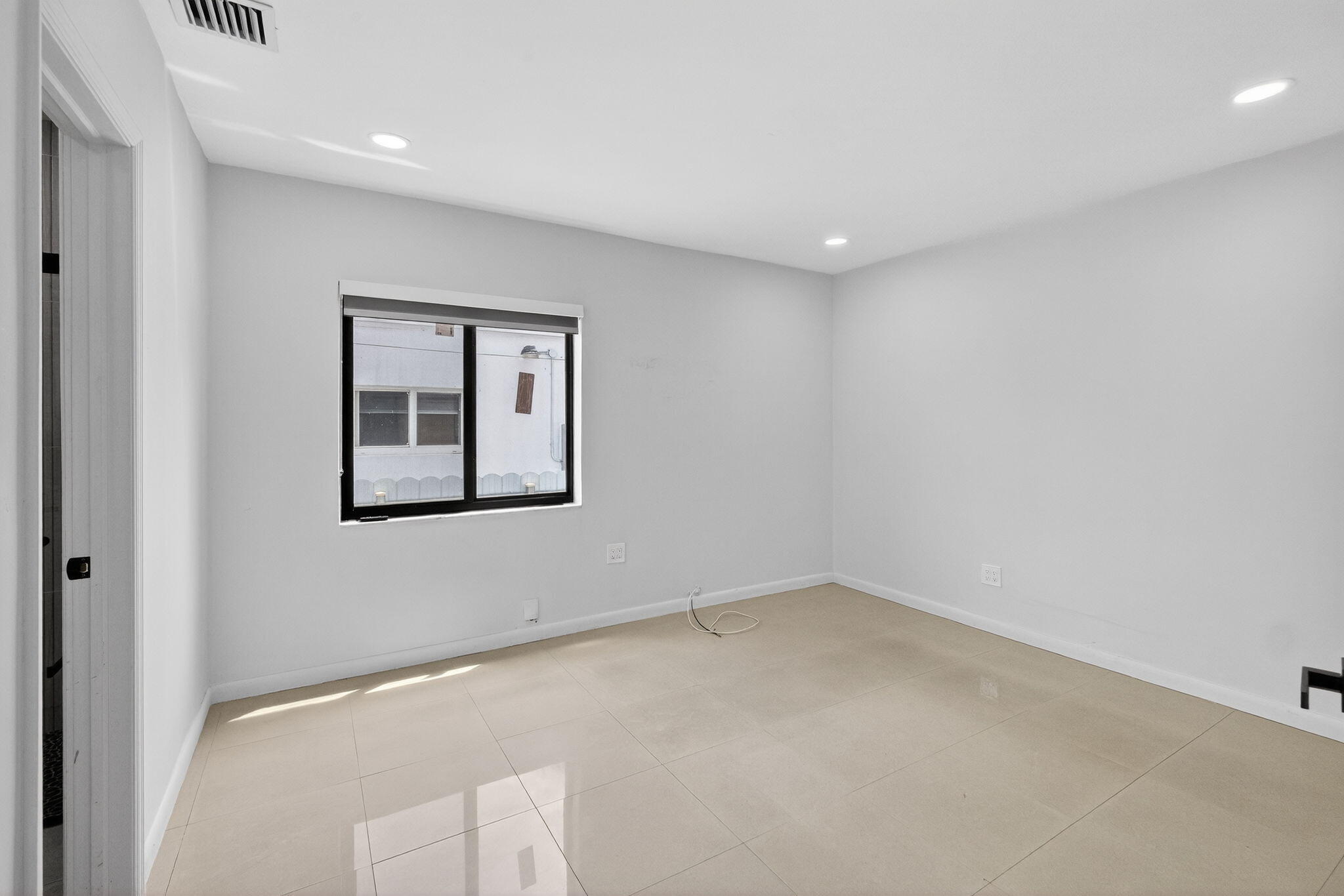 2244 Sw 10th Street Property Photo 28
