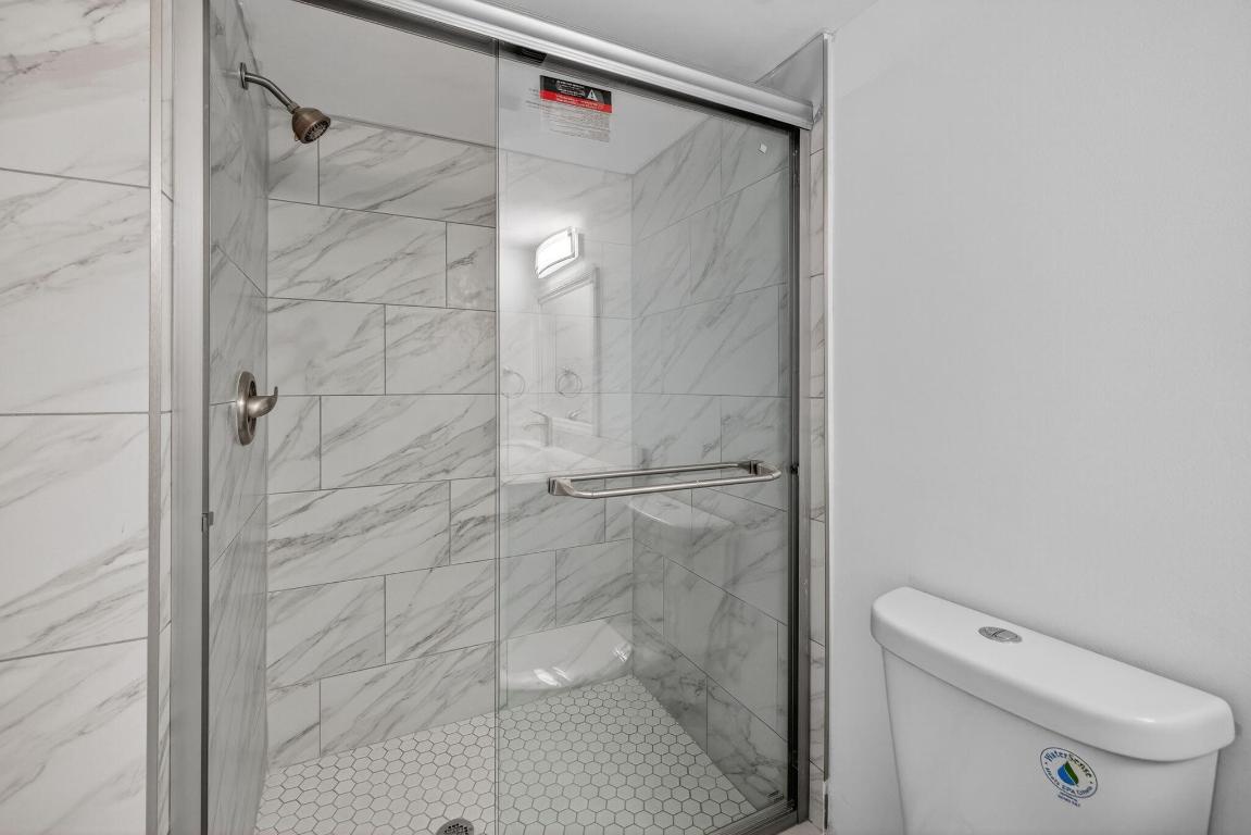 14375 Strathmore Lane 303 Property Photo 18