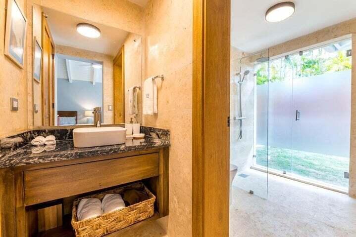 92 00 Property Photo 9