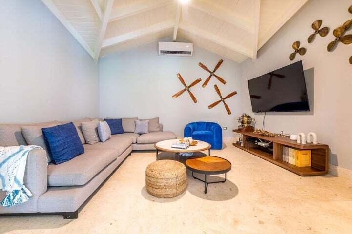 92 00 Property Photo 12