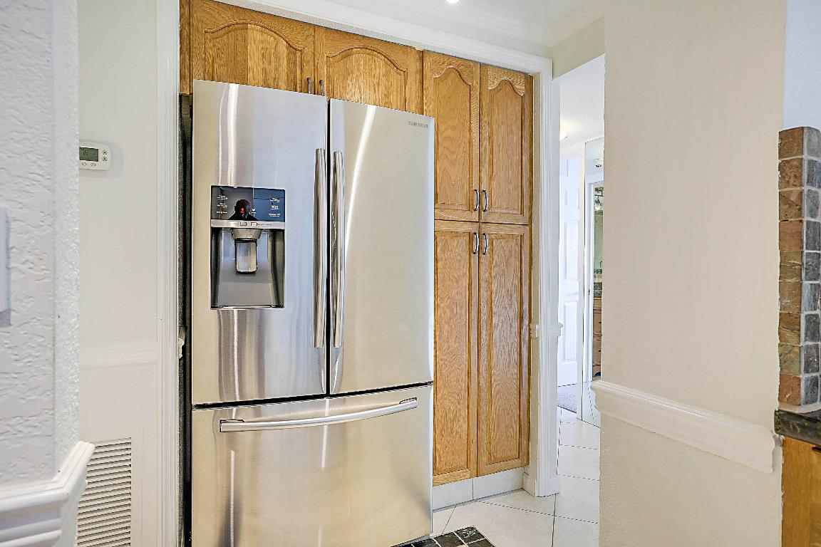 2121 N Ocean Boulevard 1105w Property Photo 14