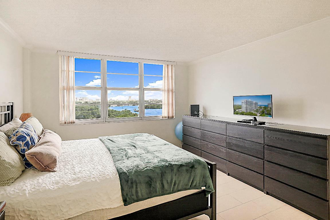 2121 N Ocean Boulevard 1105w Property Photo 15