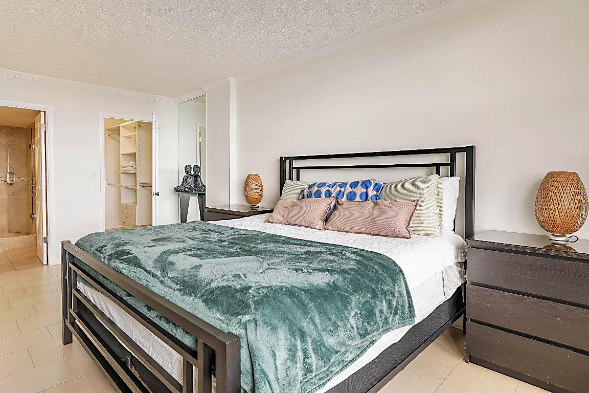 2121 N Ocean Boulevard 1105w Property Photo 19