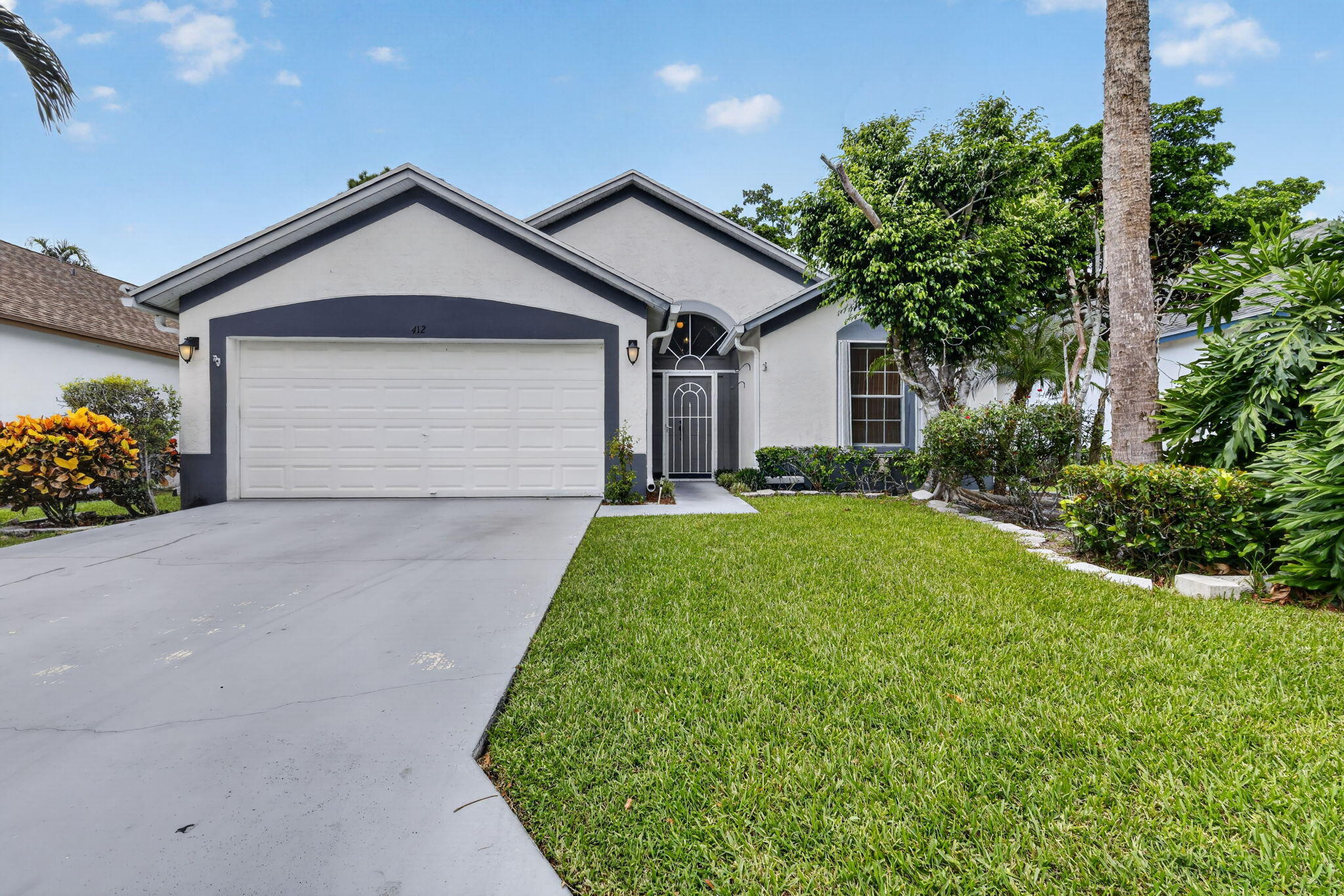 412 Trotters Lane