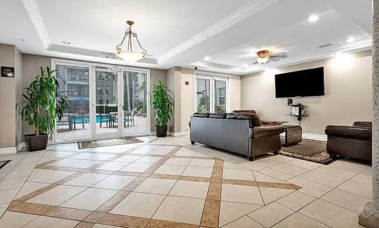 533 Ne 3rd Avenue 120 Property Photo 2