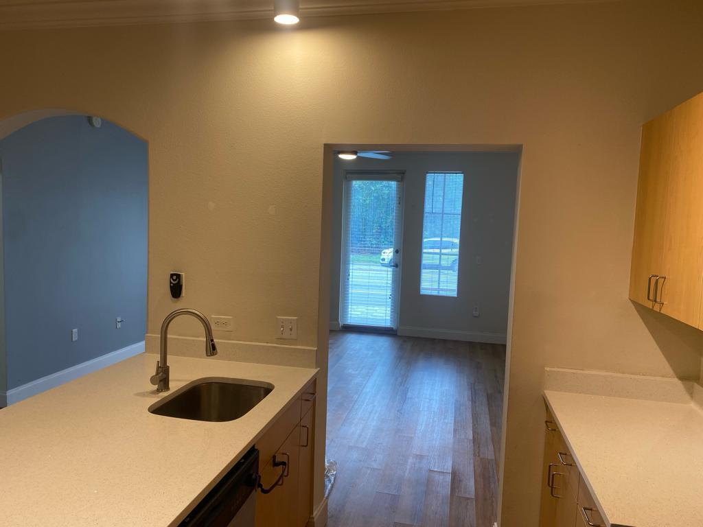 533 Ne 3rd Avenue 120 Property Photo 13