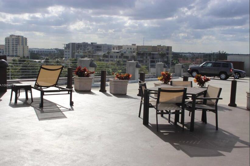 533 Ne 3rd Avenue 120 Property Photo 18