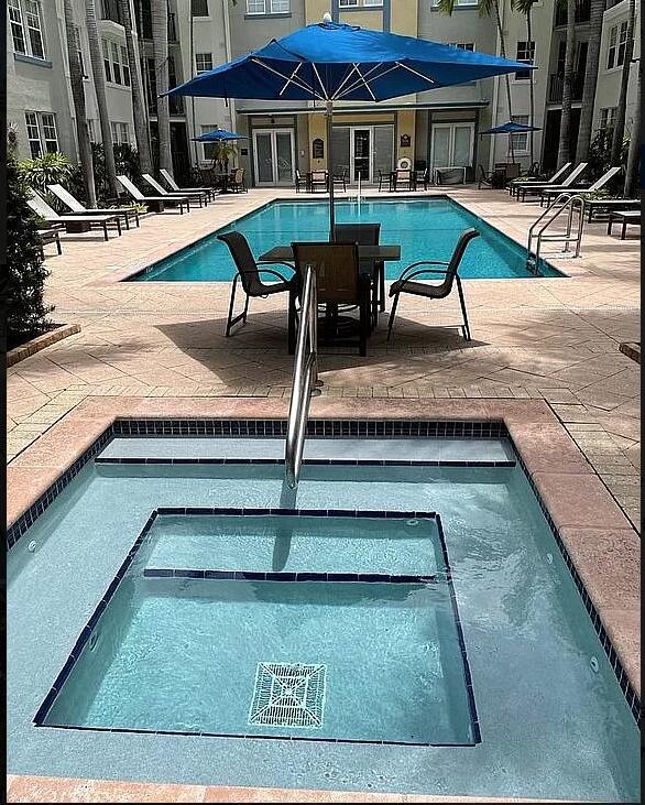 533 Ne 3rd Avenue 120 Property Photo 30