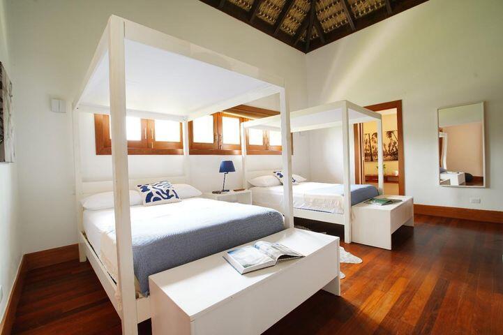 12 00 Property Photo 19