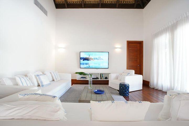 12 00 Property Photo 31