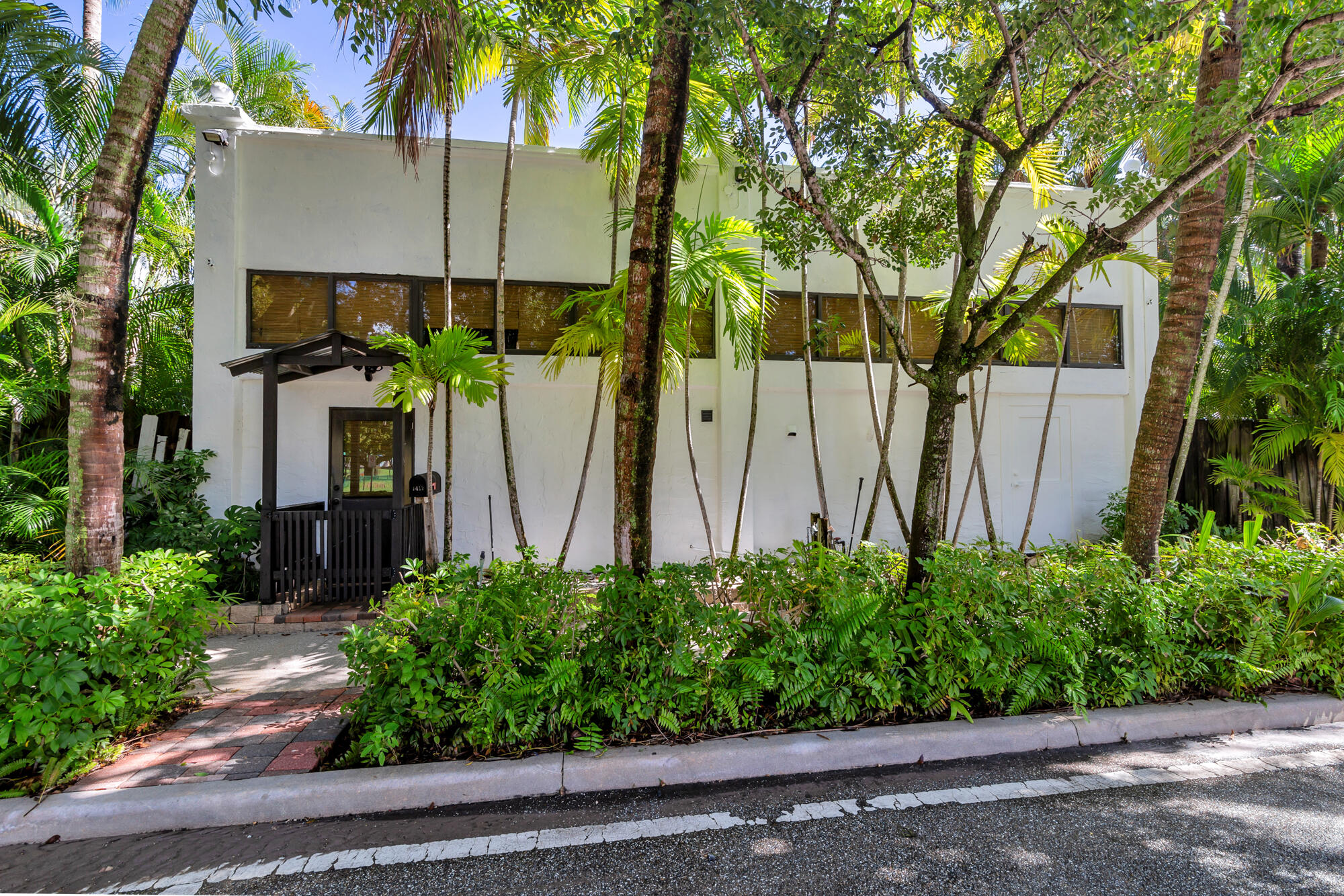 1412 Lake Avenue