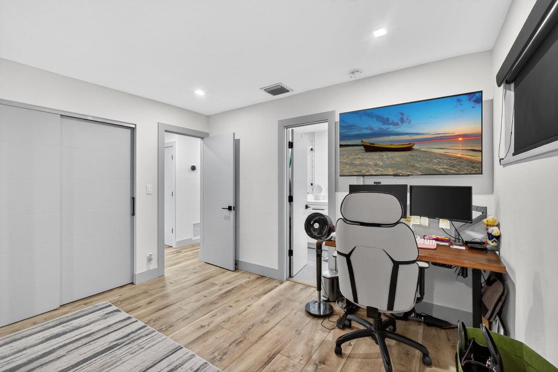 12 Leeward Circle Property Photo 26