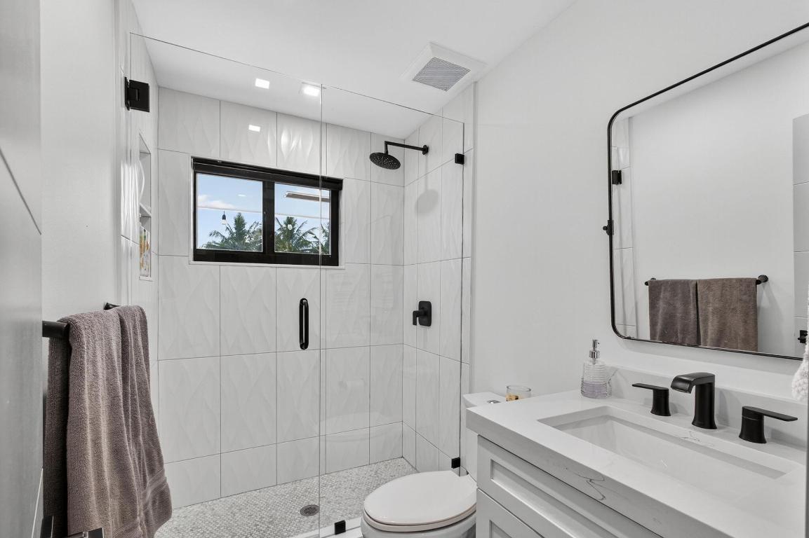 12 Leeward Circle Property Photo 27