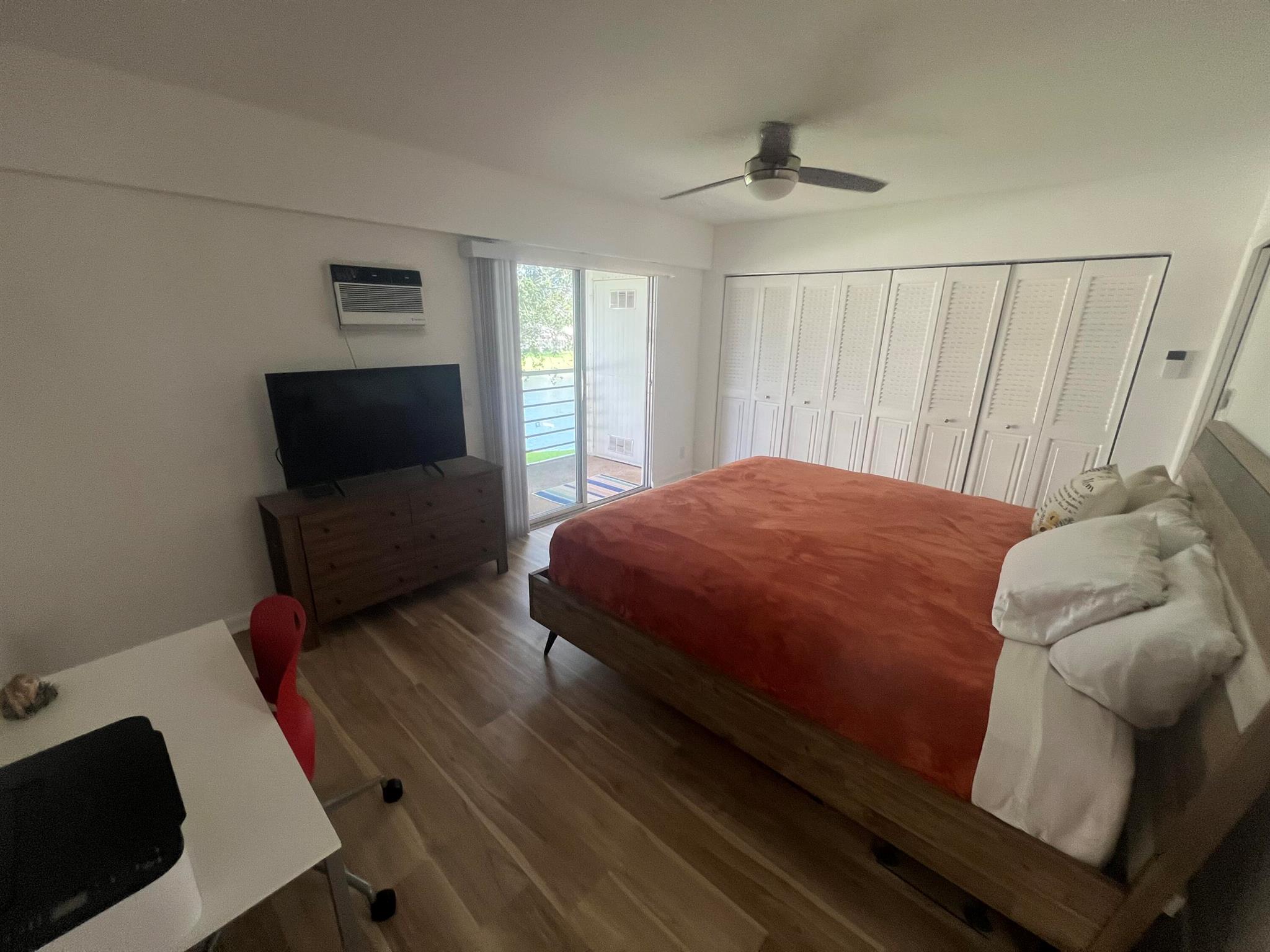 79 Dorset B Property Photo 9