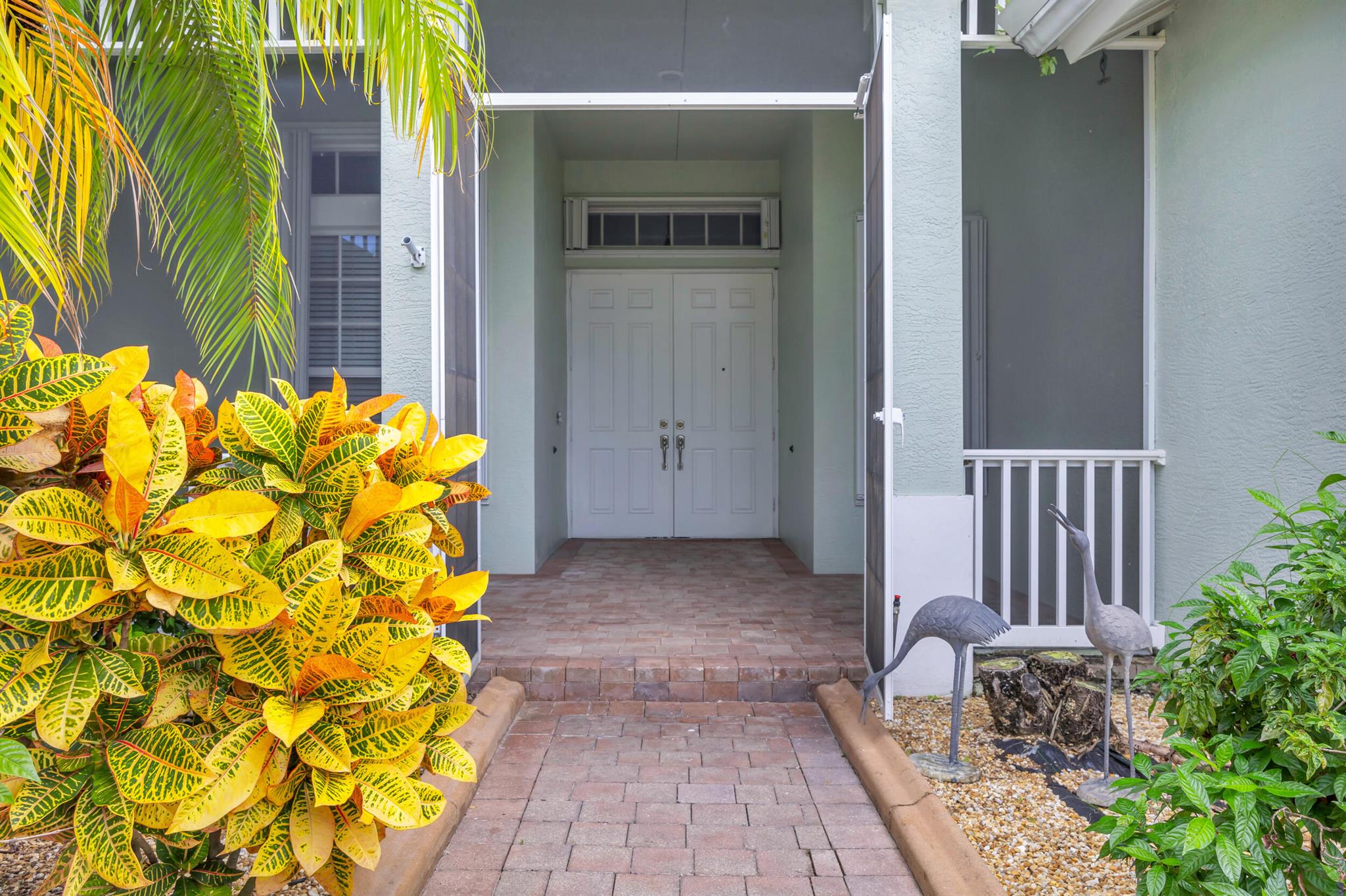 302 Nw Westover Court Property Photo 1