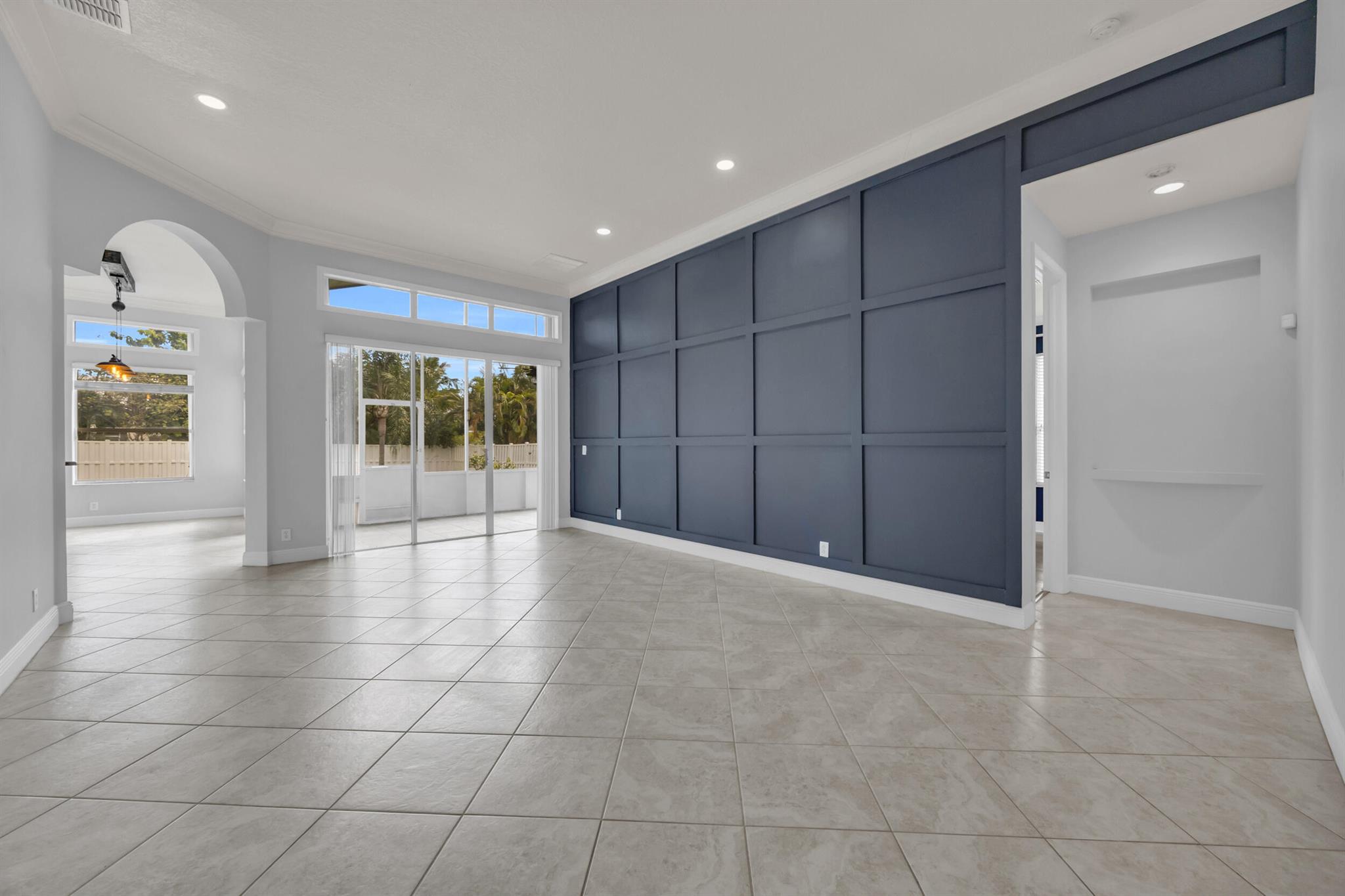 302 Nw Westover Court Property Photo 9