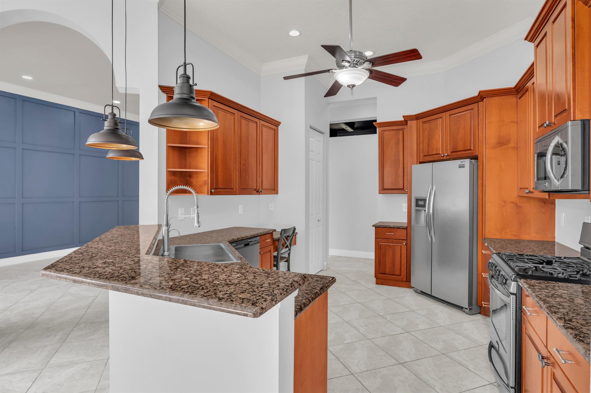 302 Nw Westover Court Property Photo 15