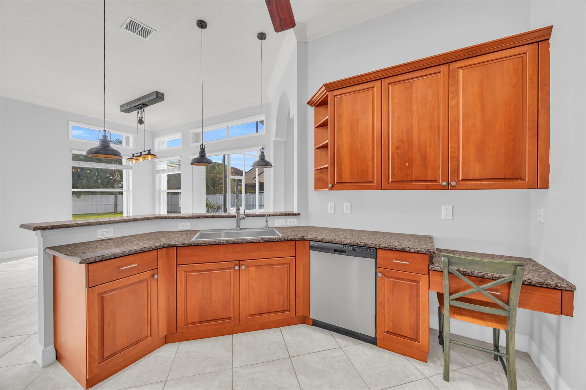 302 Nw Westover Court Property Photo 17