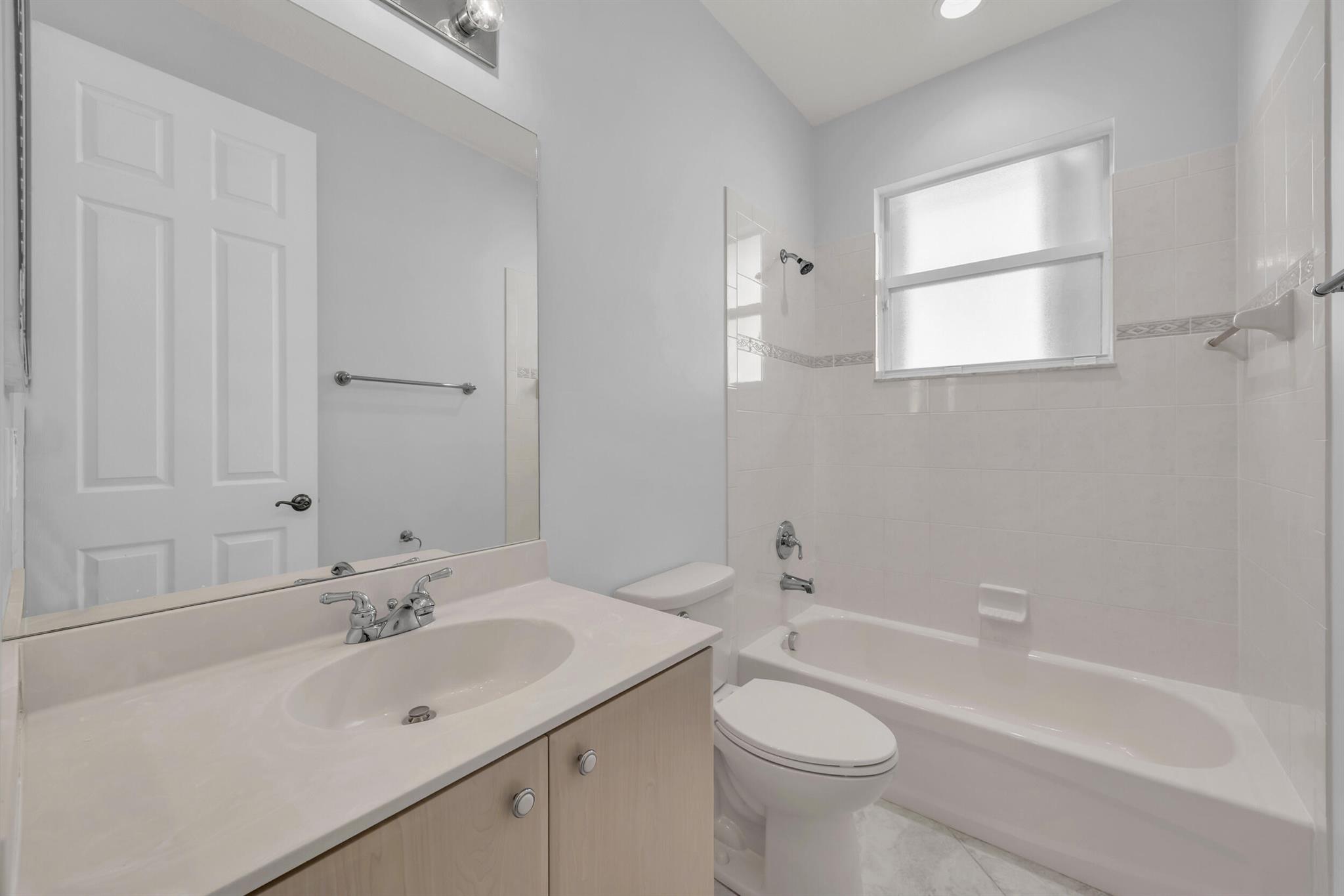 302 Nw Westover Court Property Photo 40