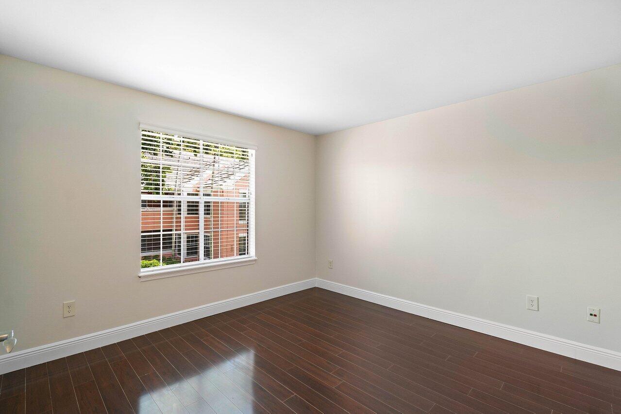 1165 Crystal Way J Property Photo 20