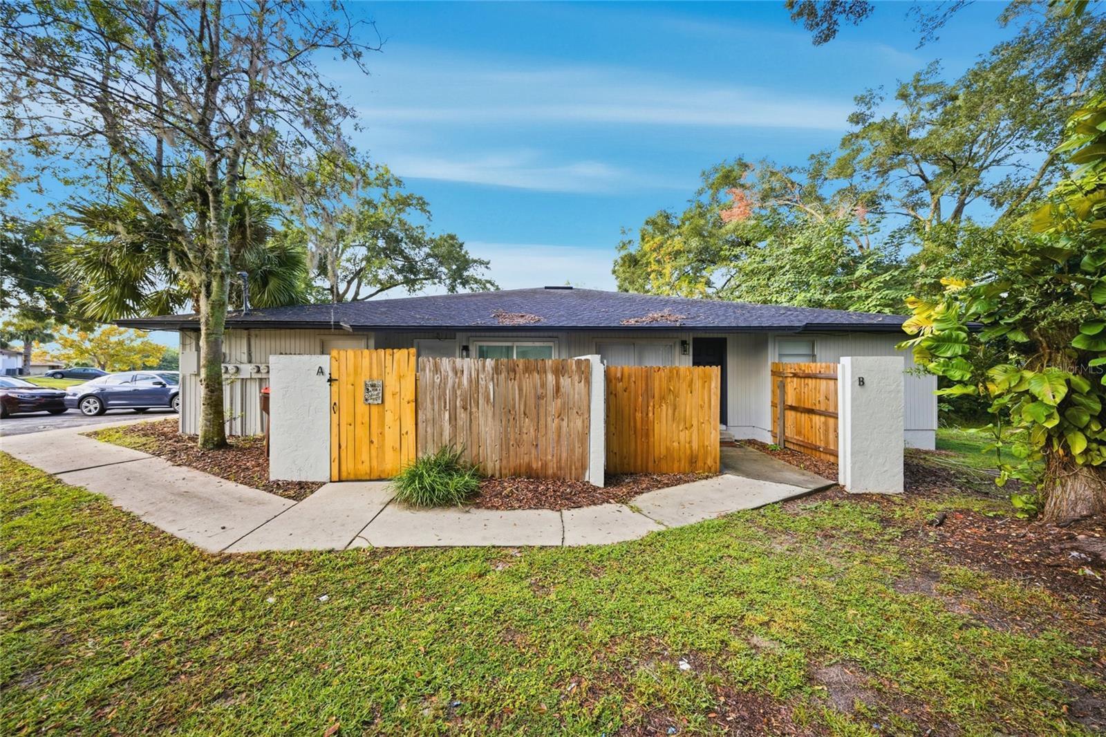 5305 Se 28th Lane All Units Property Photo 2