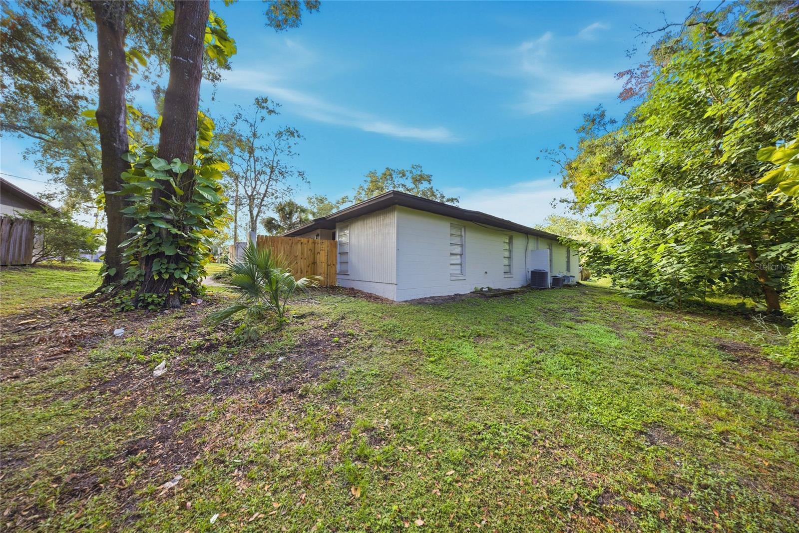 5305 Se 28th Lane All Units Property Photo 3