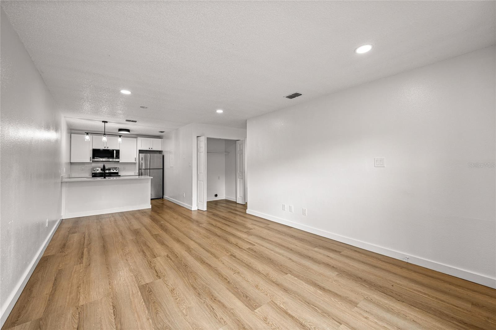 5305 Se 28th Lane All Units Property Photo 7