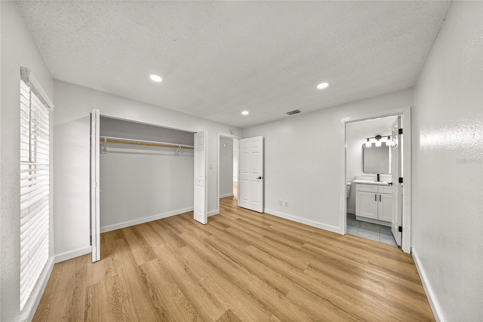 5305 Se 28th Lane All Units Property Photo 12