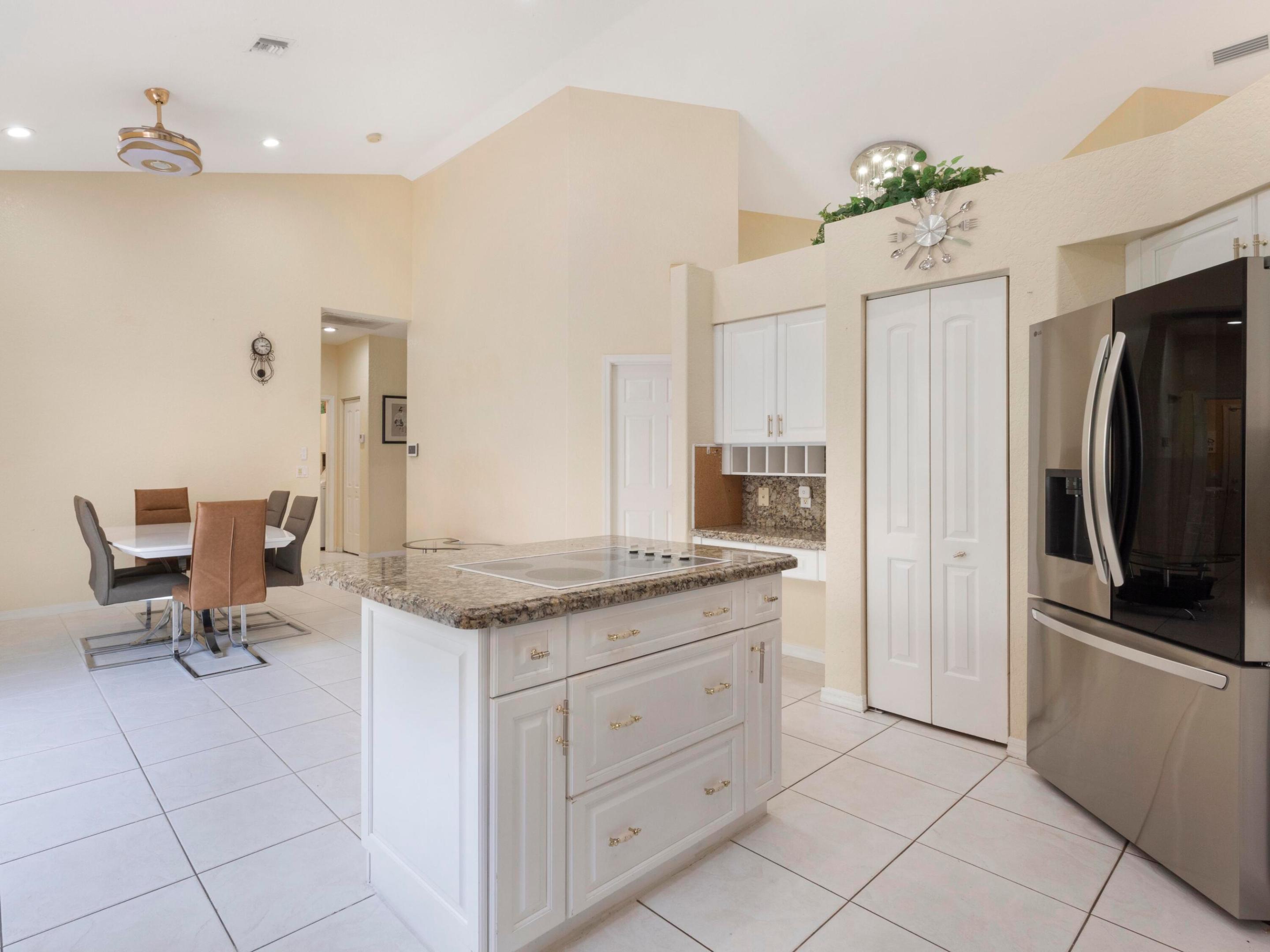 5159 Brookview Drive Property Photo 9