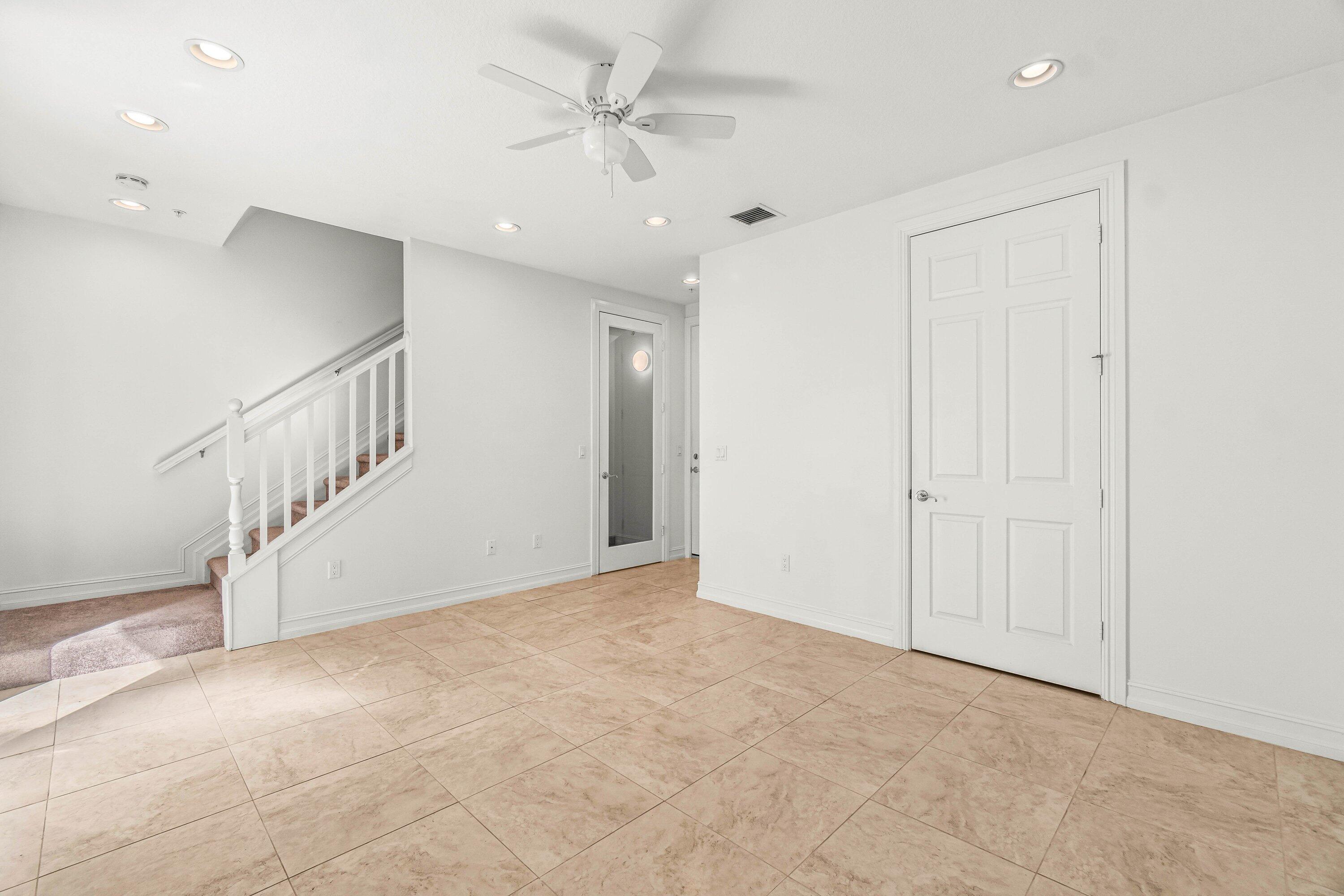 109 E Coda Circle Property Photo 16