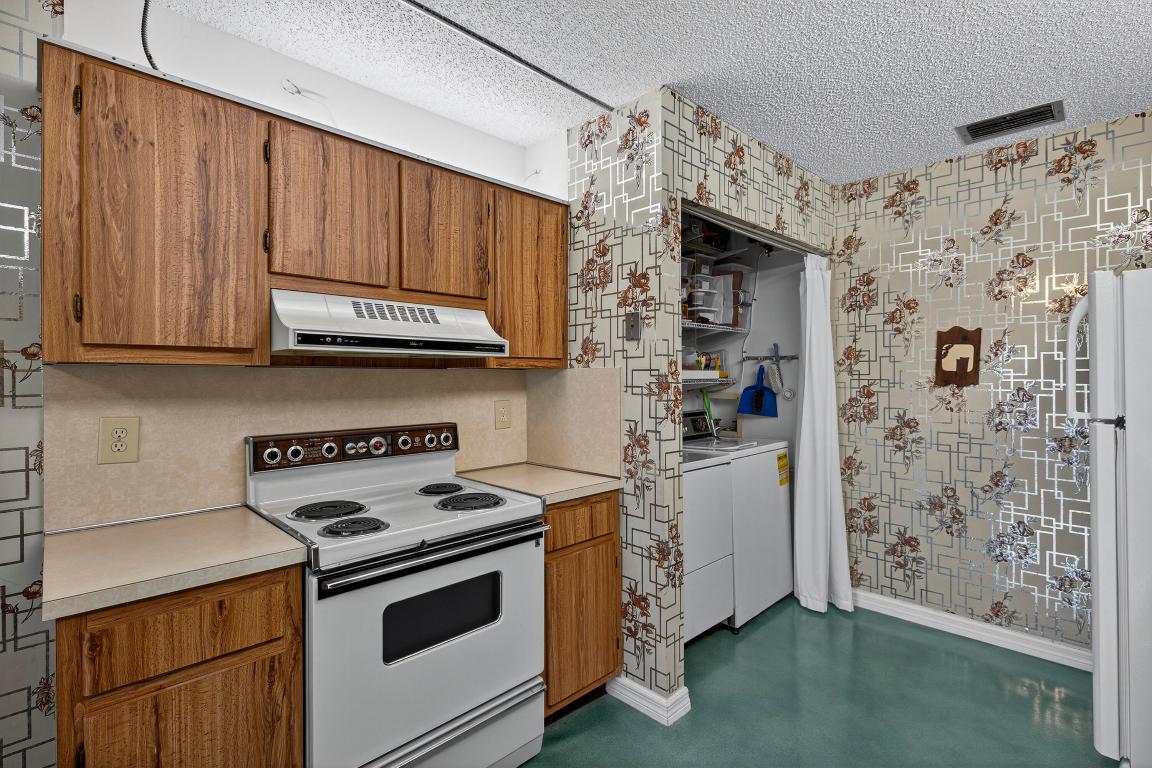 14236 Campanelli Drive Property Photo 3