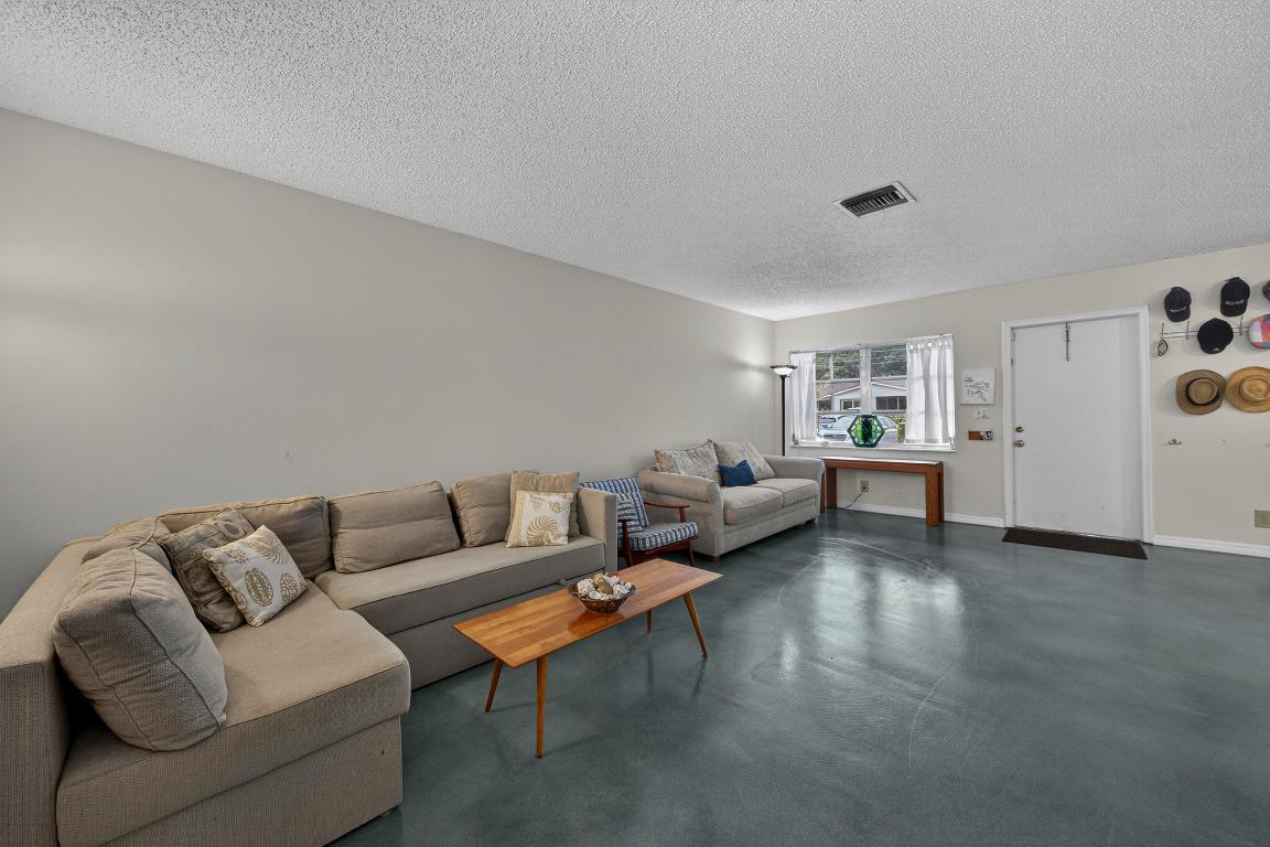 14236 Campanelli Drive Property Photo 13